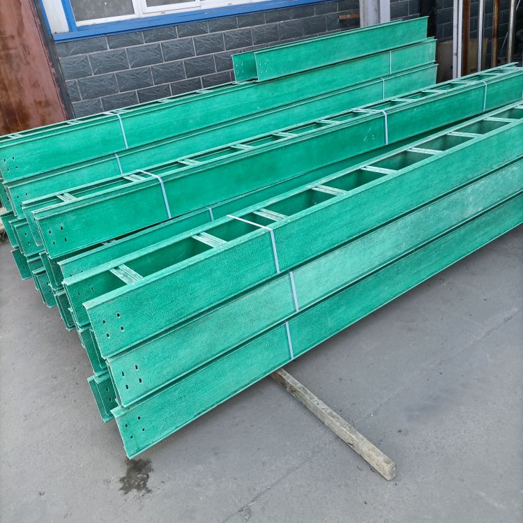 公路橋梁電纜橋架 三通電纜橋架 復合電纜橋架_河北霈凱環(huán)保設(shè)